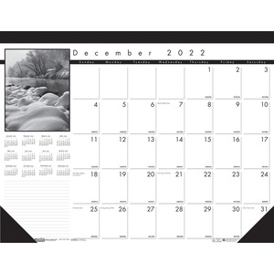 House of Doolittle Black and White Calendar Desk Pads