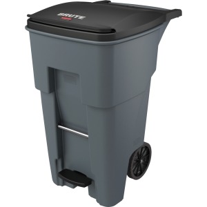 Rubbermaid Commercial 1971968 65 Gallon BRUTE Step-On Rollout Container - Gray